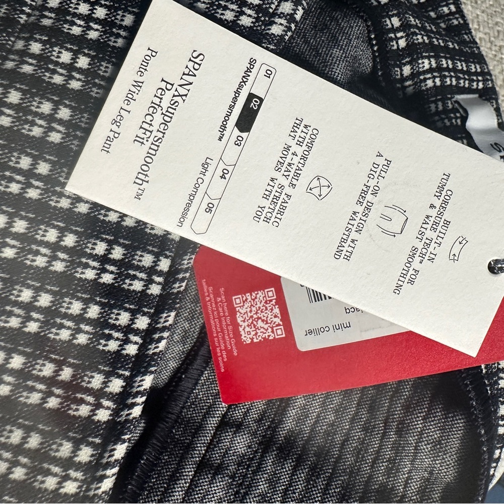 SPANX Black and White Houndstooth Pants